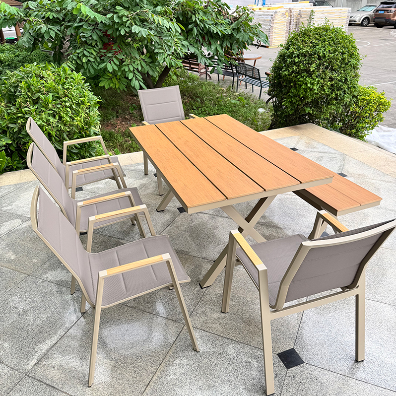 139 布椅木长方桌